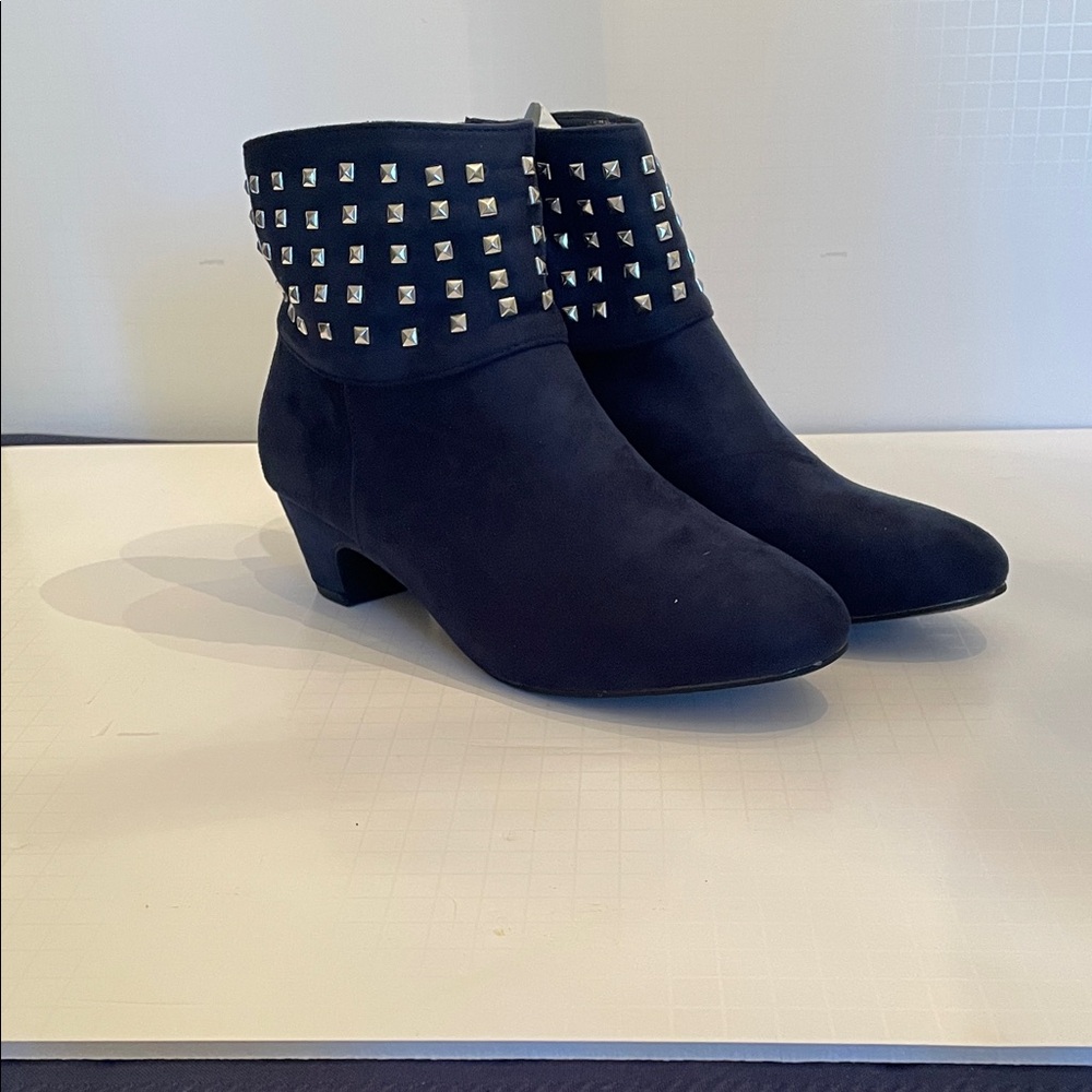 Comfortview Blue Studded Ankle Bootie